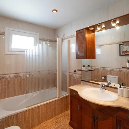 Villa Solace Blanca Playa Blanca Stylish Comfort Prime Location