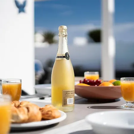 Solace Blanca Playa Blanca Stylish Comfort Prime Location *